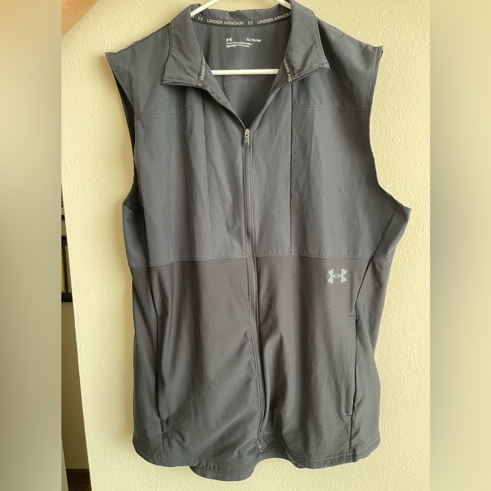 Mens Under Armor Vest XL